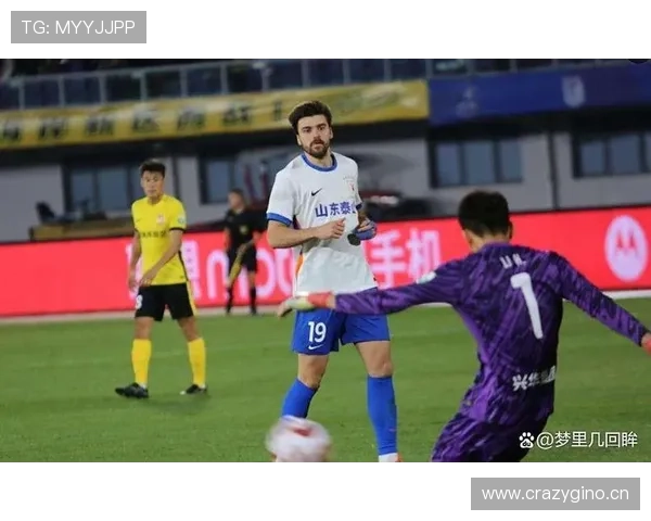 山东泰山阵容老化问题显现,对赛季关键战能力形成阶段性考验。 山东泰山阵容老化问题显现,对赛季关键战能力形成阶段性考验。